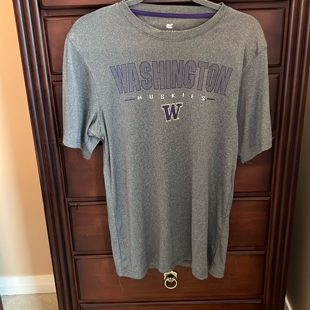 Colosseum University of Washington Huskies Gray Tee Medium